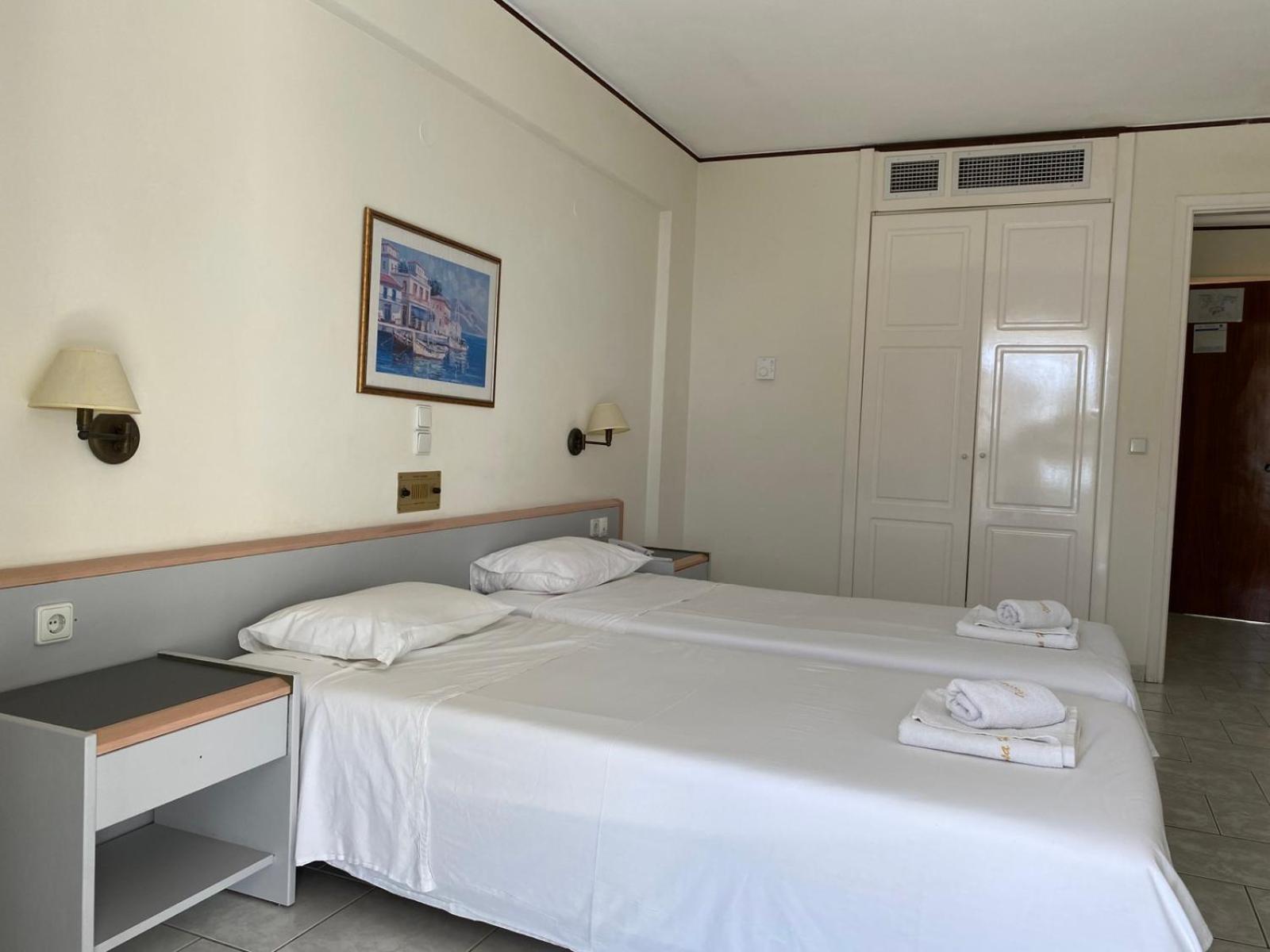 Porto Iliessa Hotel Argassi Exterior photo